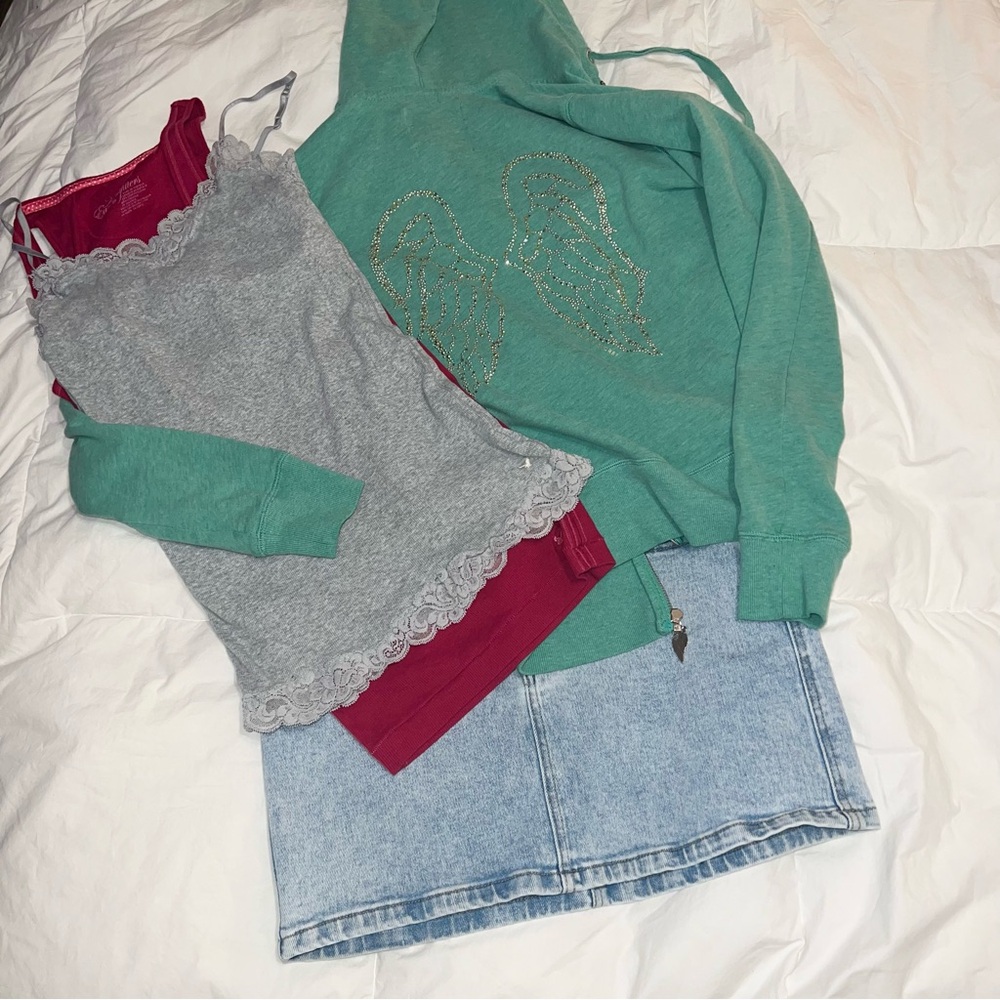 Super Rare 2010’s American Eagle Lace Cami